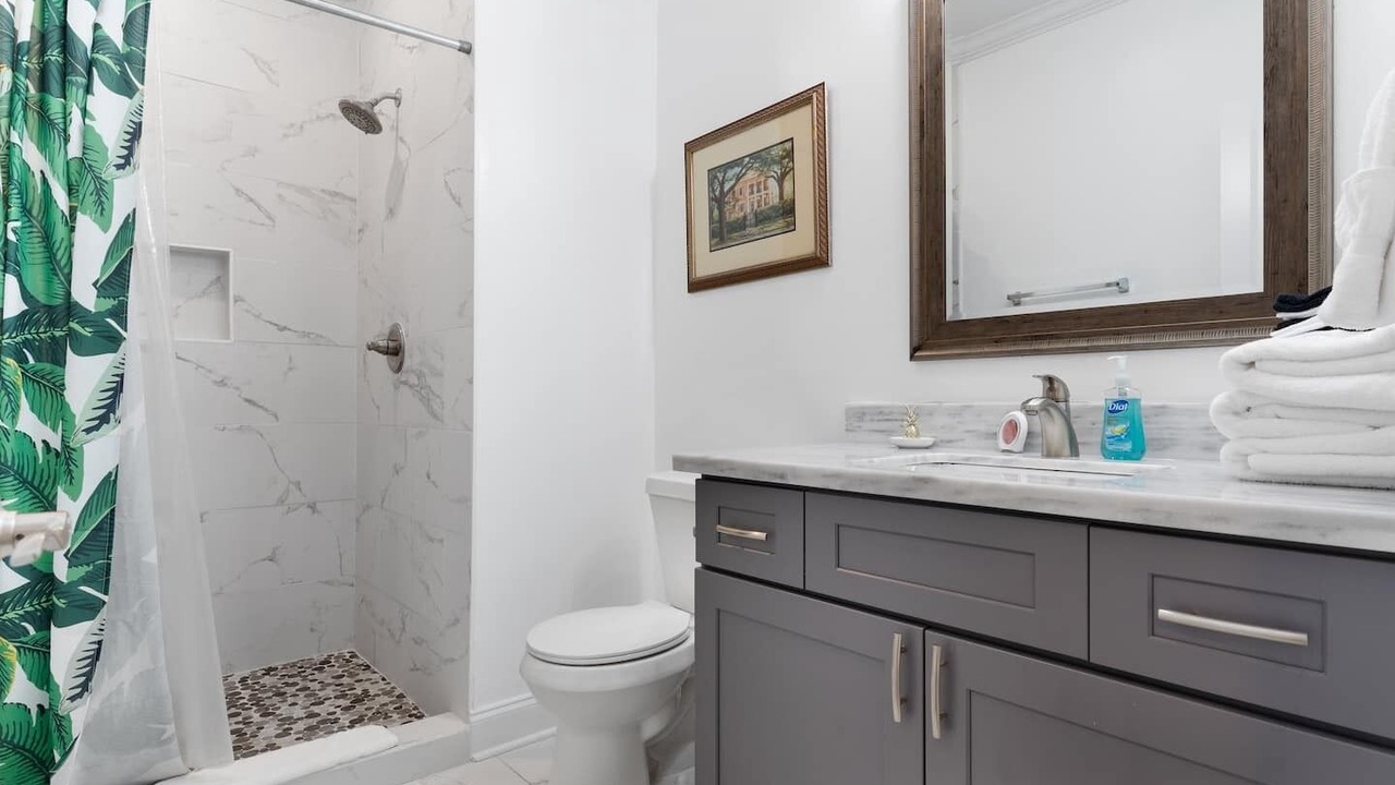 Photo of Bathroom in Tulane - Gravier