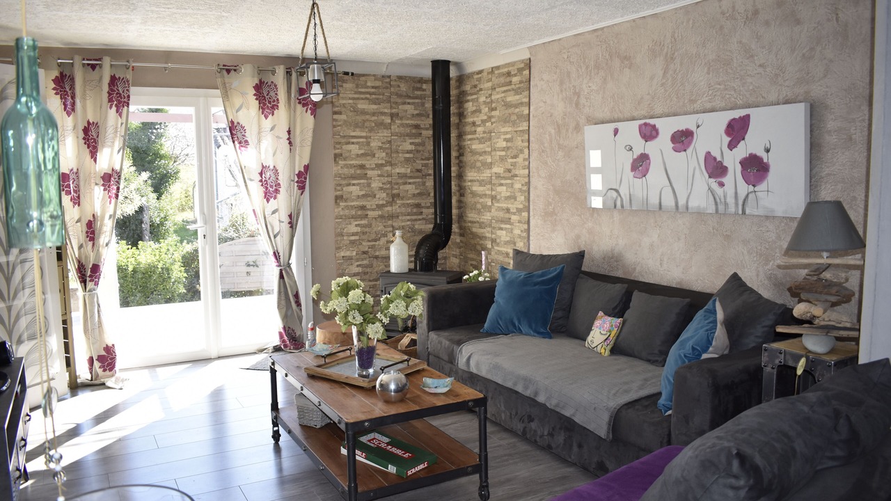 Photo of Livingroom in Moules-et-Baucels