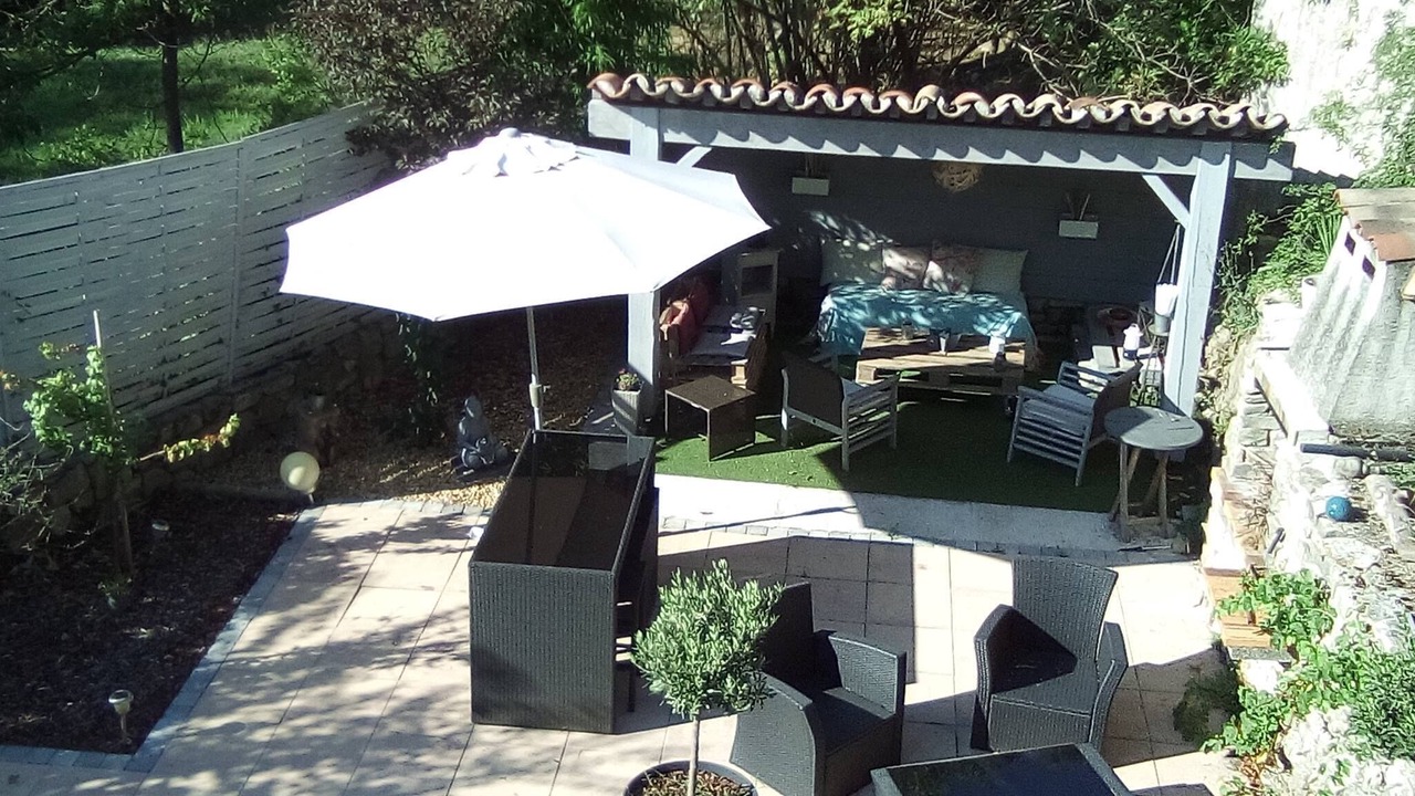 Photo of Patio Balcony in Moules-et-Baucels