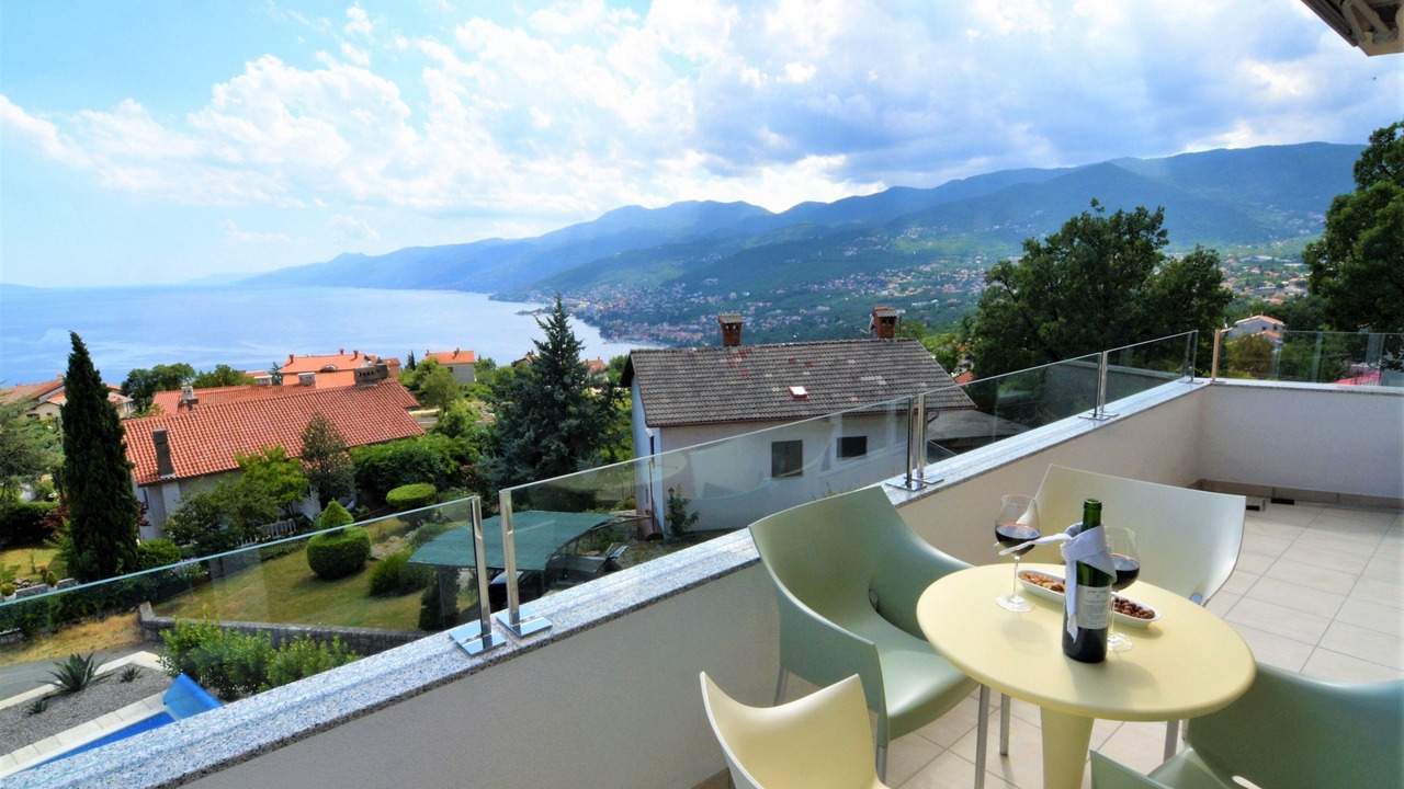 Photo of Outdoor in Rubesi