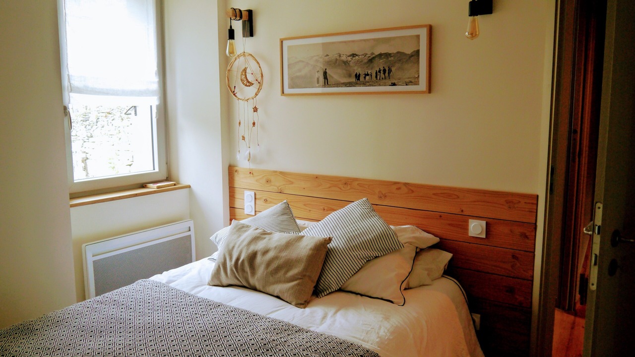 Photo of Bedroom in Saint-Aventin