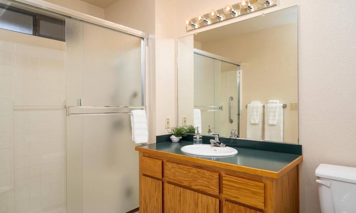 Photo of Bathroom in Apple Hill