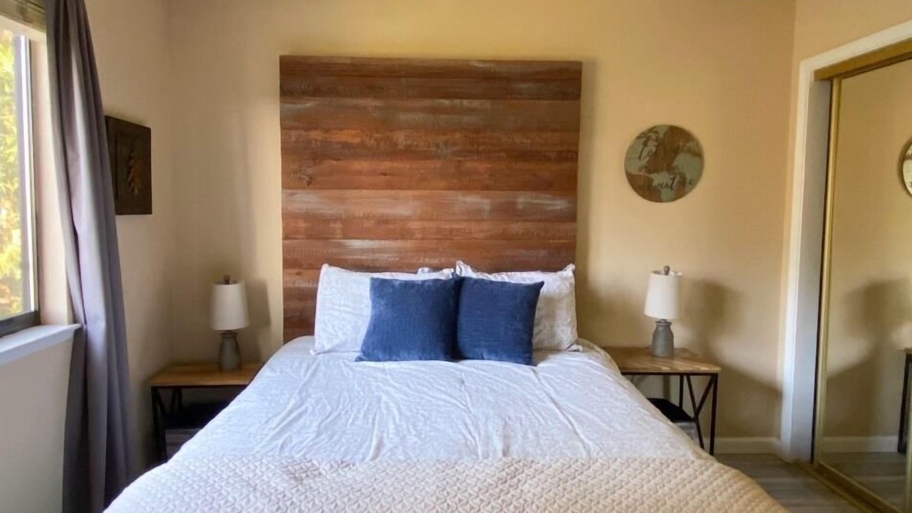 Photo of Bedroom in Apple Hill
