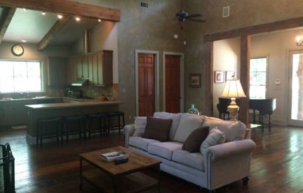 Photo of Livingroom in Wakefield