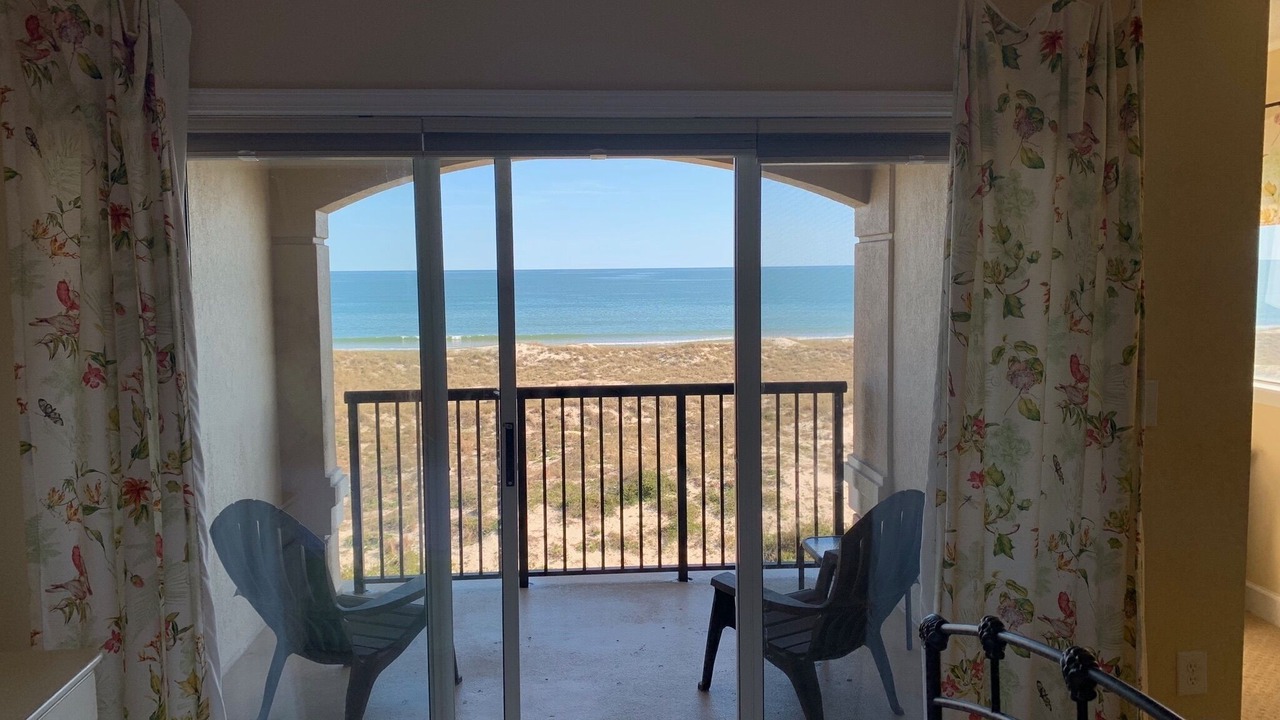 Photo of Bedroom in American Beach