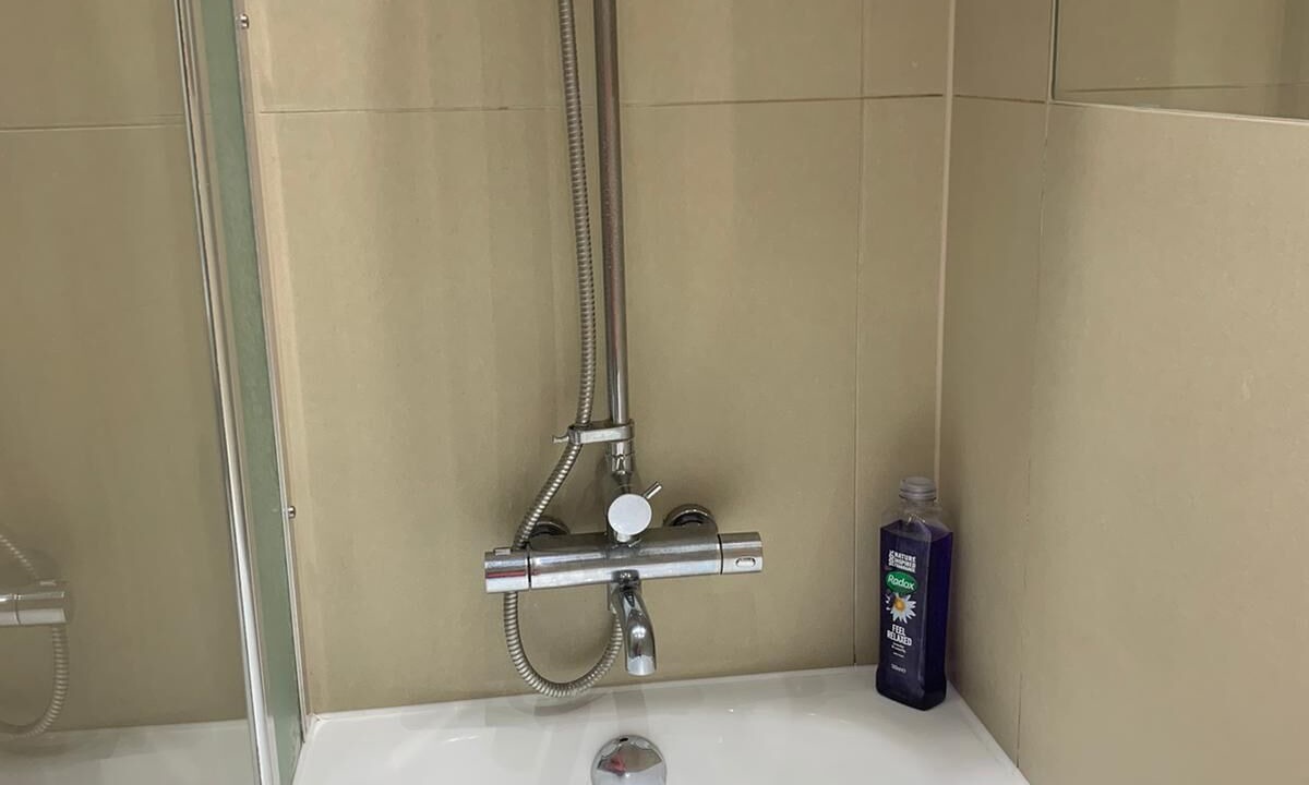 Photo of Bathroom in Waddon