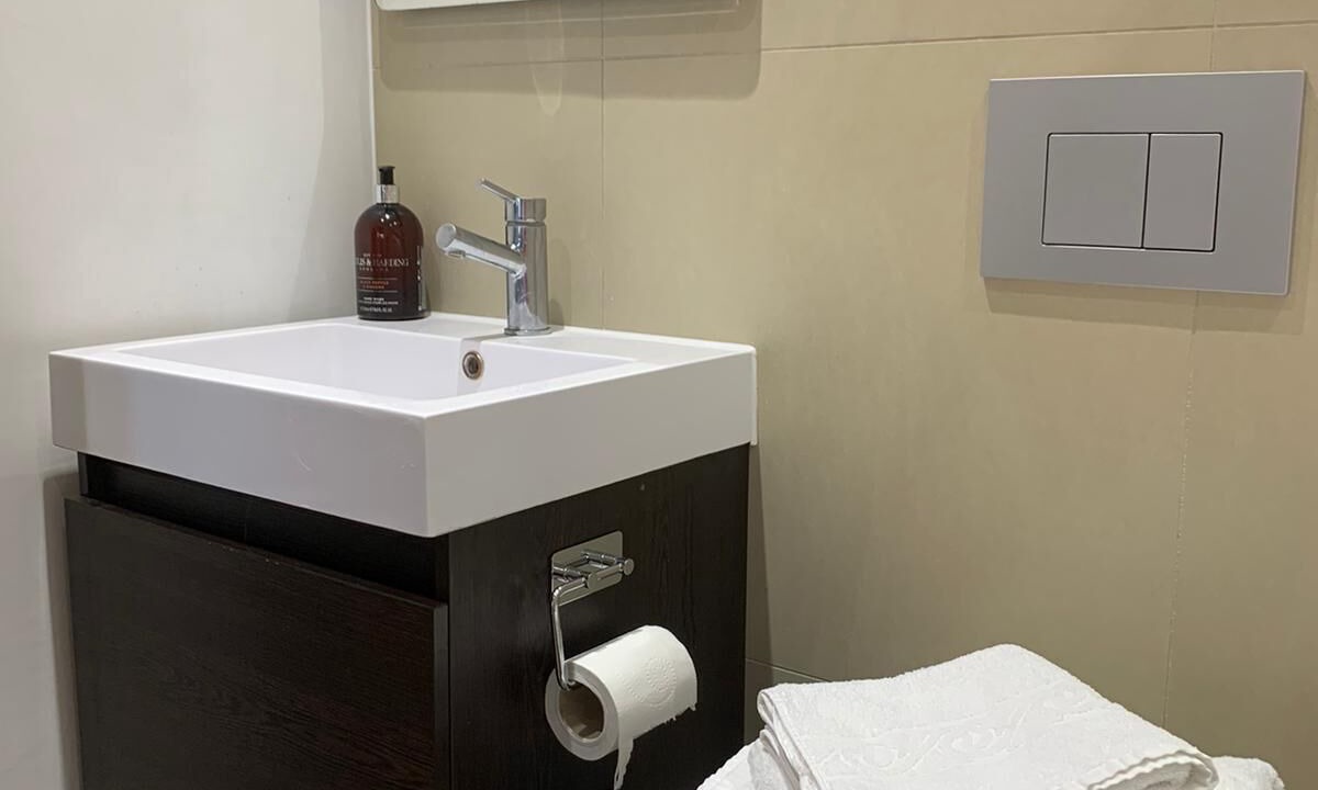 Photo of Bathroom in Waddon