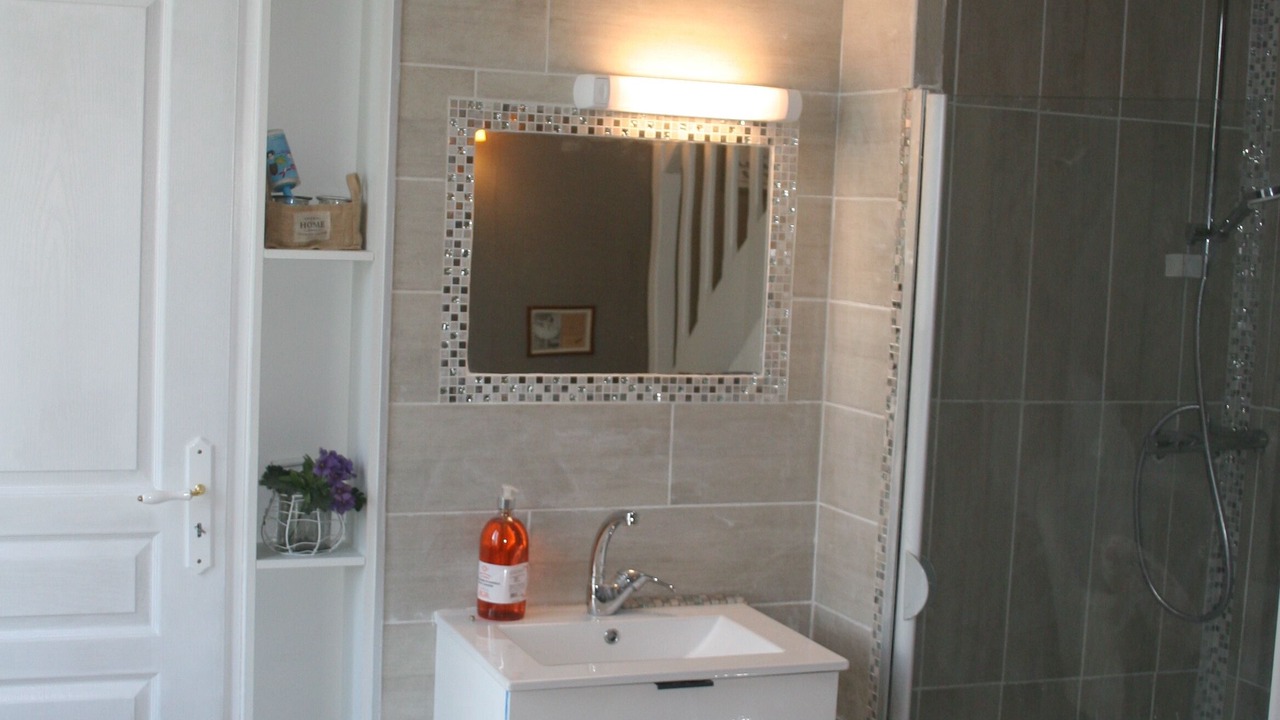 Photo of Bathroom in Dammarie Les Lys