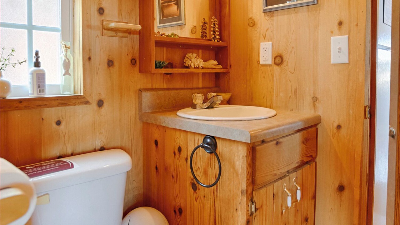 Photo of Bathroom in Valois