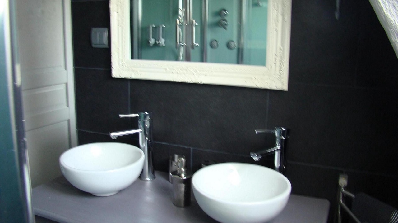 Photo of Bathroom in Campbon