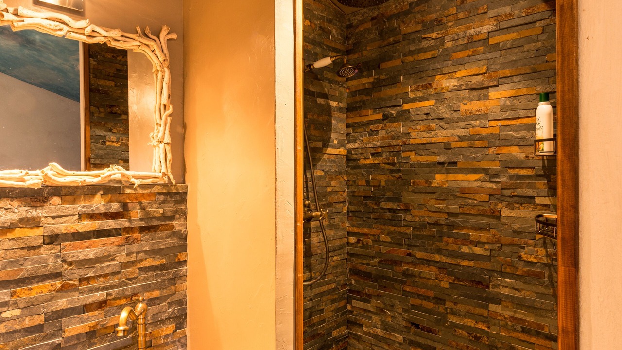 Photo of Bathroom in Campbon