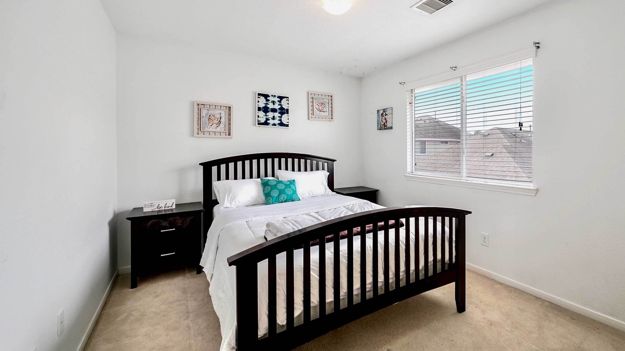 Photo of Bedroom in Fairbanks