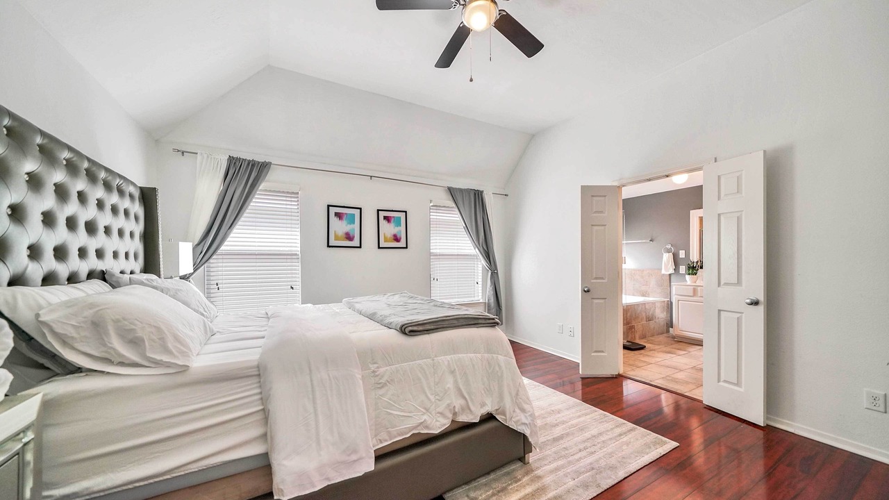 Photo of Bedroom in Fairbanks
