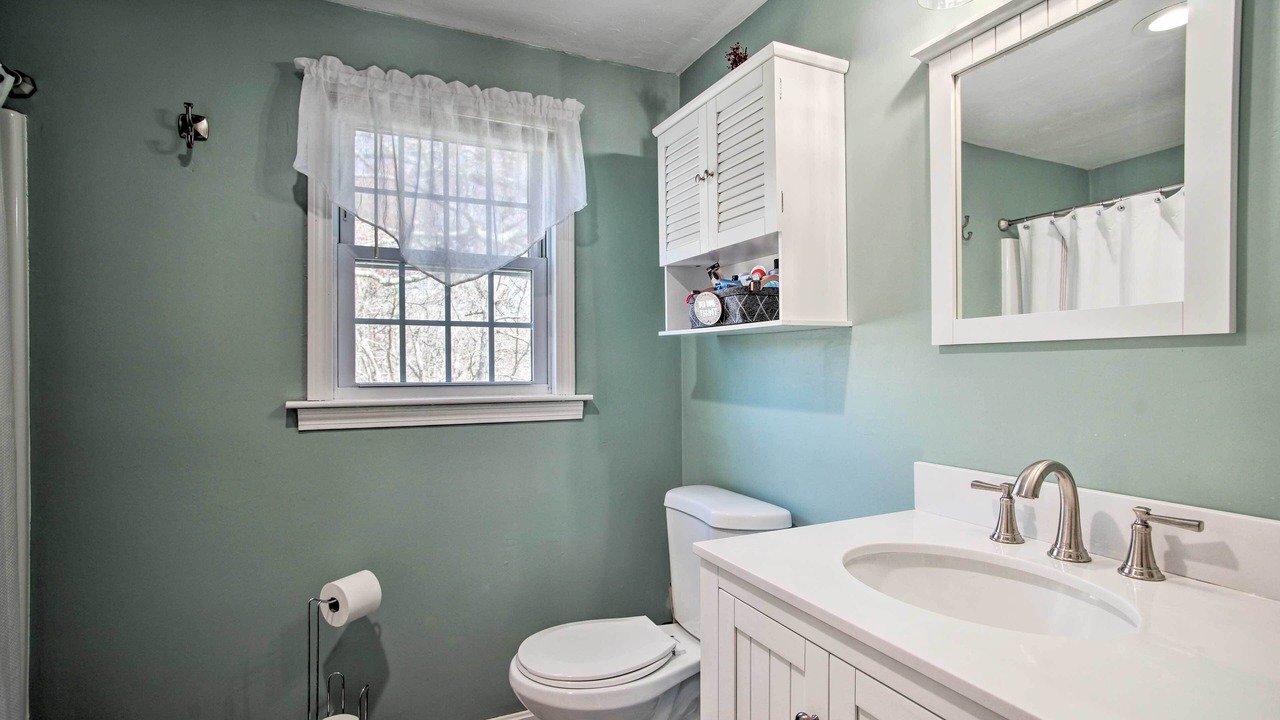 Photo of Bathroom in Sandwich
