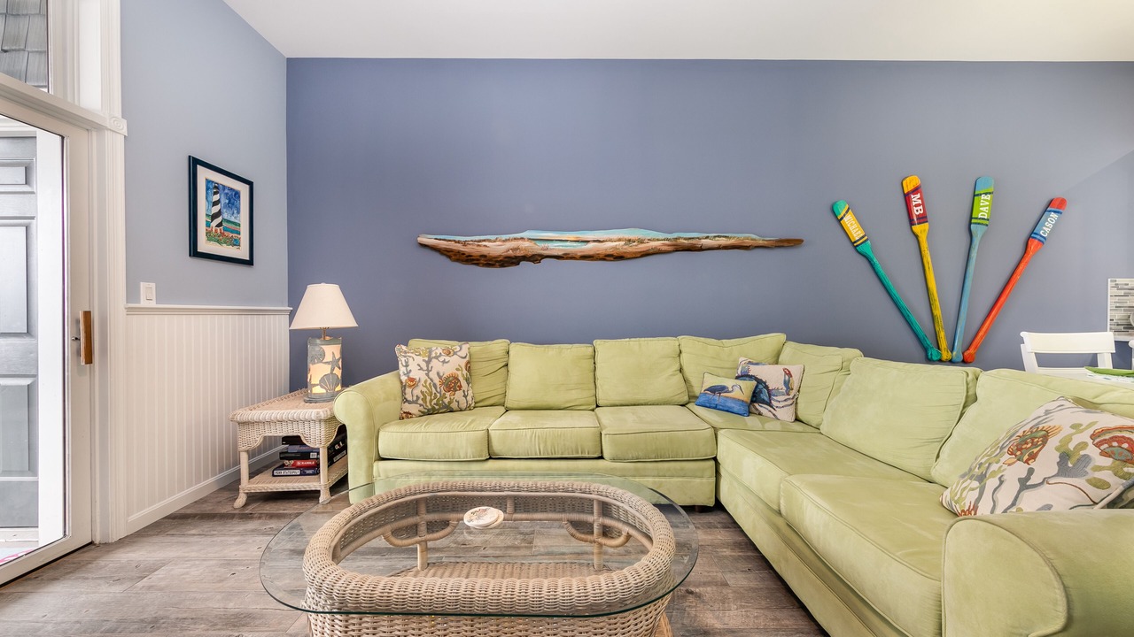 Photo of Livingroom in Heron Harbour Isle