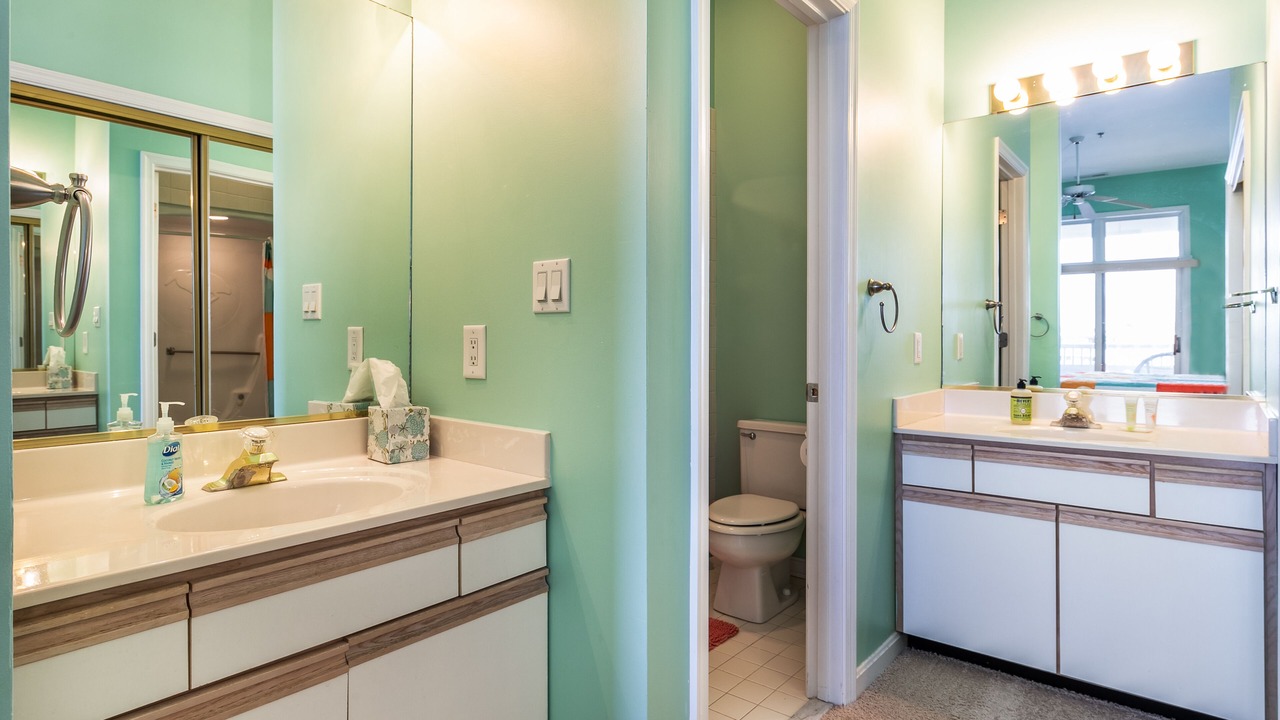 Photo of Bathroom in Heron Harbour Isle