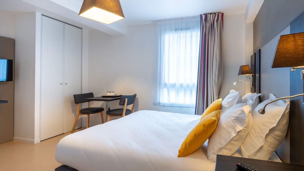 Photo of Bedroom in Bourg-l'Eveque