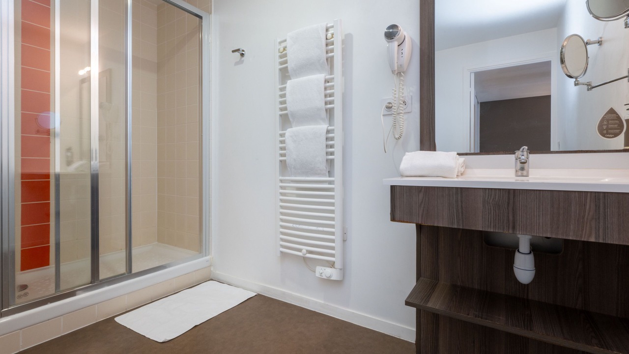 Photo of Bathroom in Bourg-l'Eveque