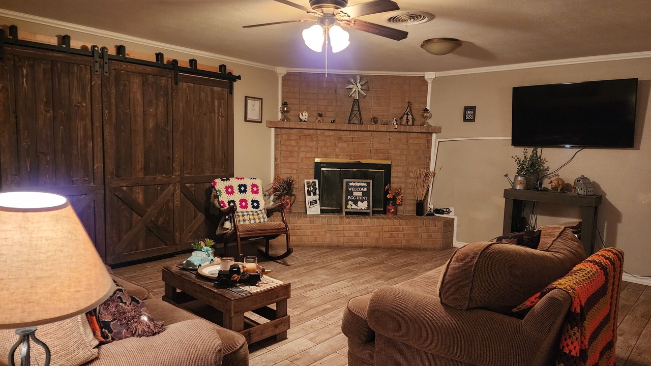 Photo of Livingroom in Roswell