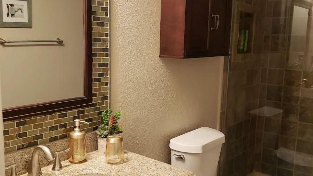 Photo of Bathroom in Roswell
