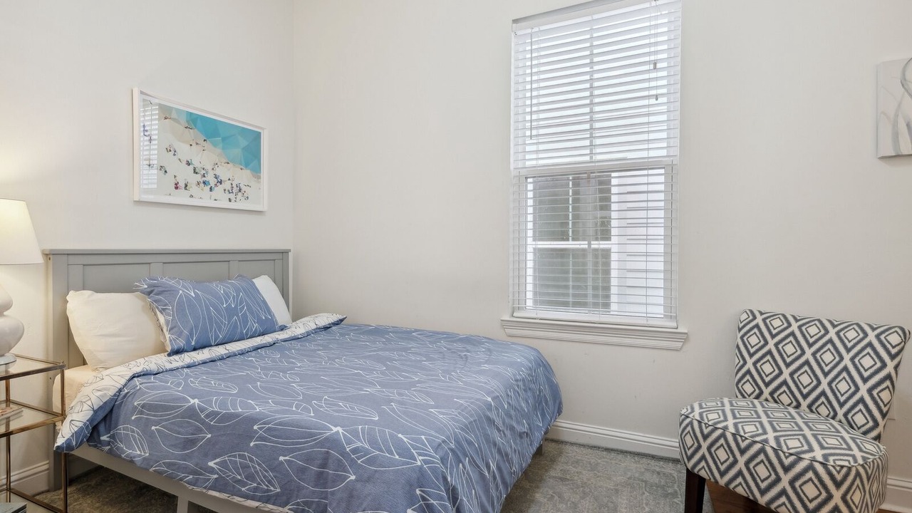 Photo of Bedroom in Freret