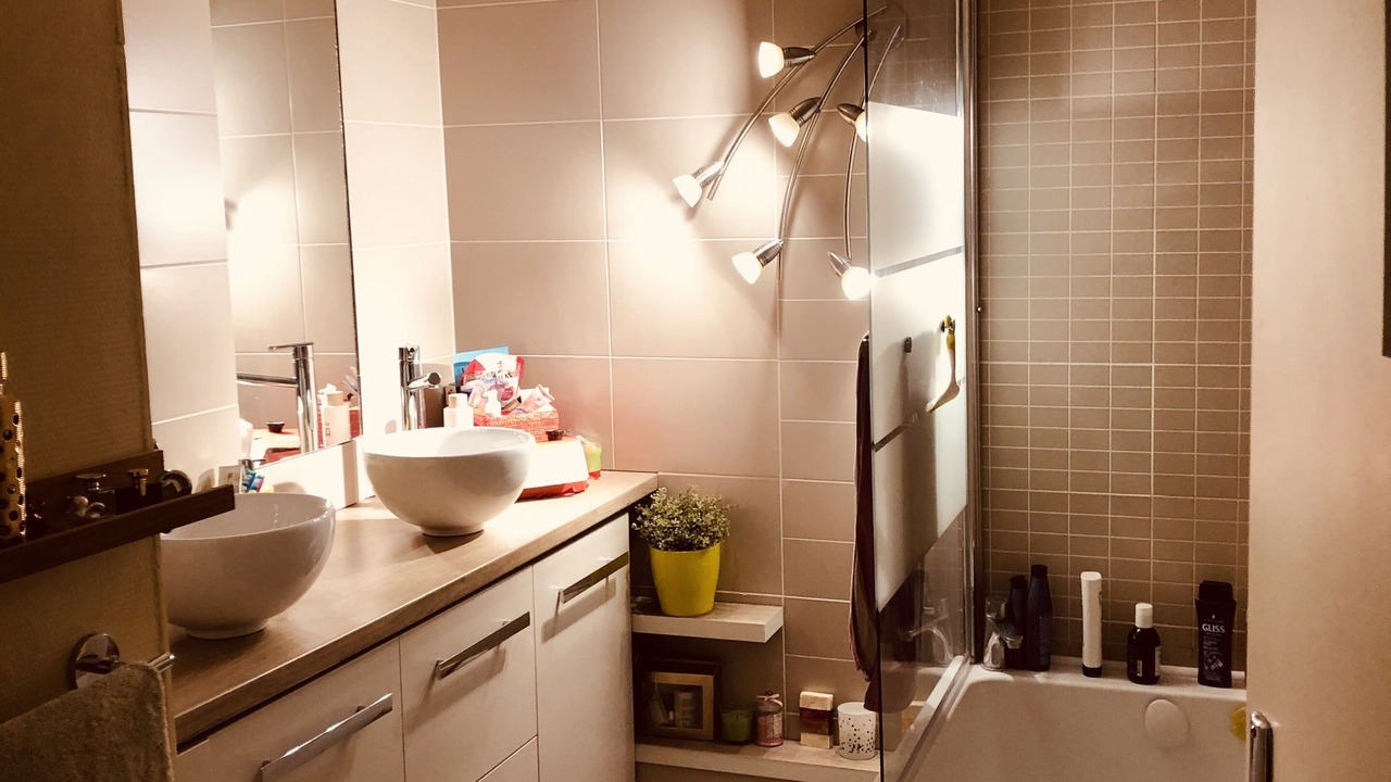 Photo of Bathroom in Paroisse Saints-Pierre-et-Paul-Apotres