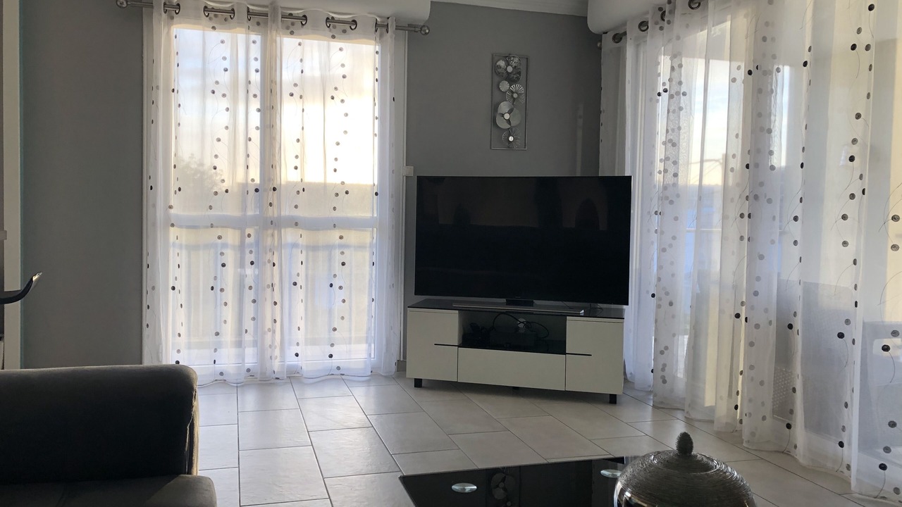 Photo of Livingroom in Paroisse Saints-Pierre-et-Paul-Apotres