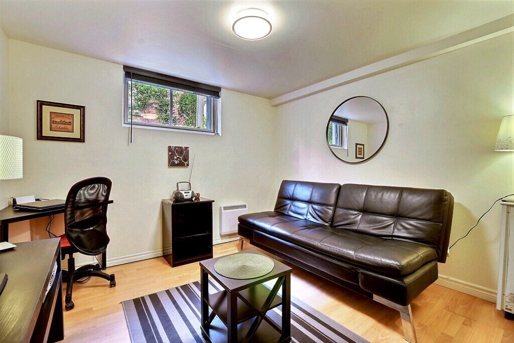 Photo of Livingroom in Cote-Des-Neiges—Notre-Dame-De-Grace