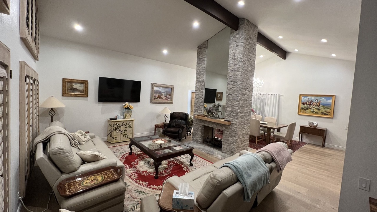 Photo of Livingroom in Sunrise Villas
