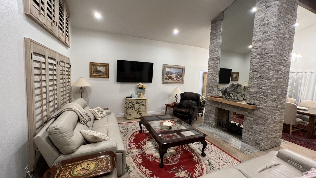 Photo of Livingroom in Sunrise Villas