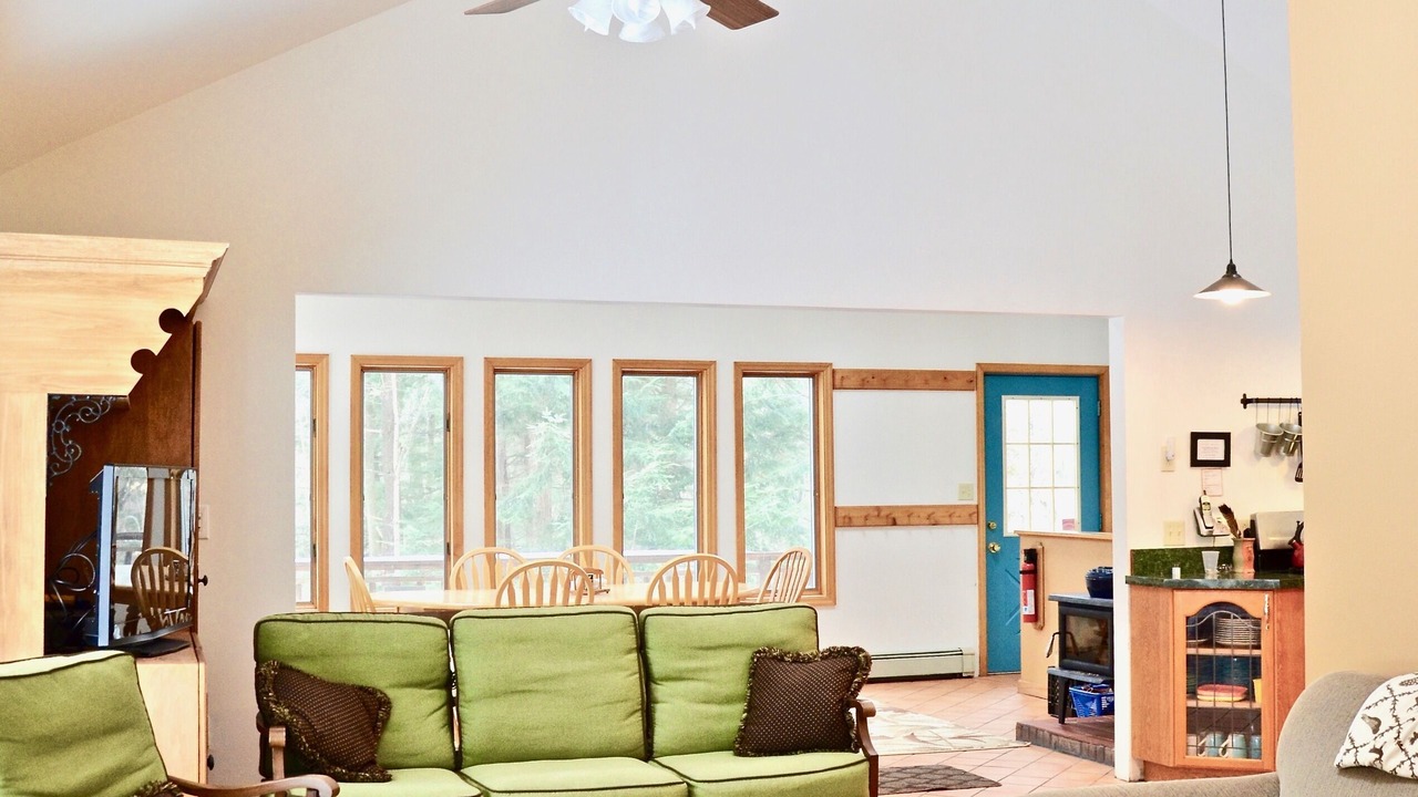 Photo of Livingroom in Cooperstown