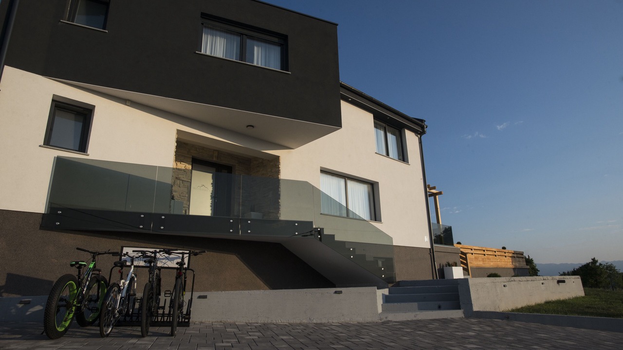 Photo of Outdoor in Udbina