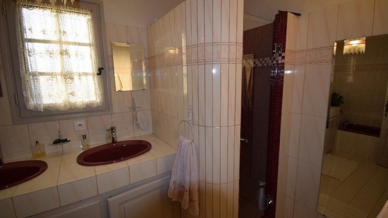Photo of Bathroom in Lavardac