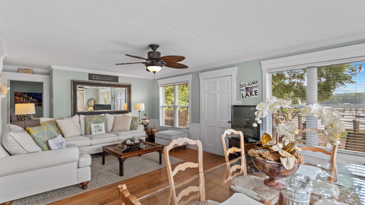 Photo of Livingroom in Terrell