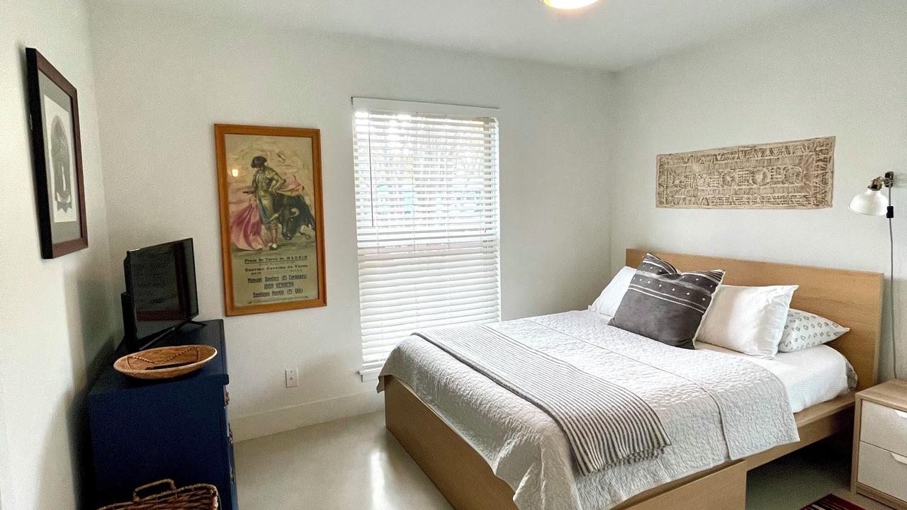 Photo of Bedroom in South Manchaca