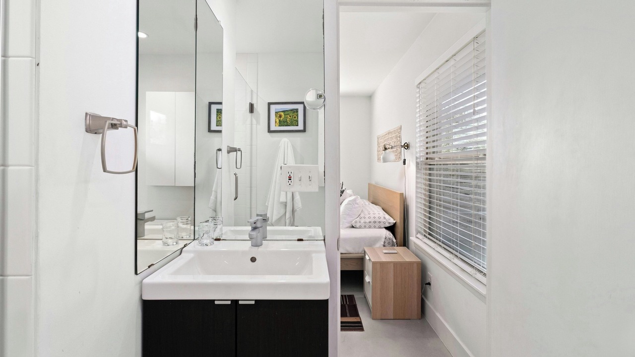 Photo of Bathroom in South Manchaca