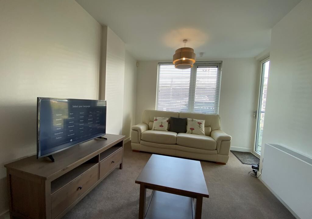 Photo of Livingroom in Central Milton Keynes