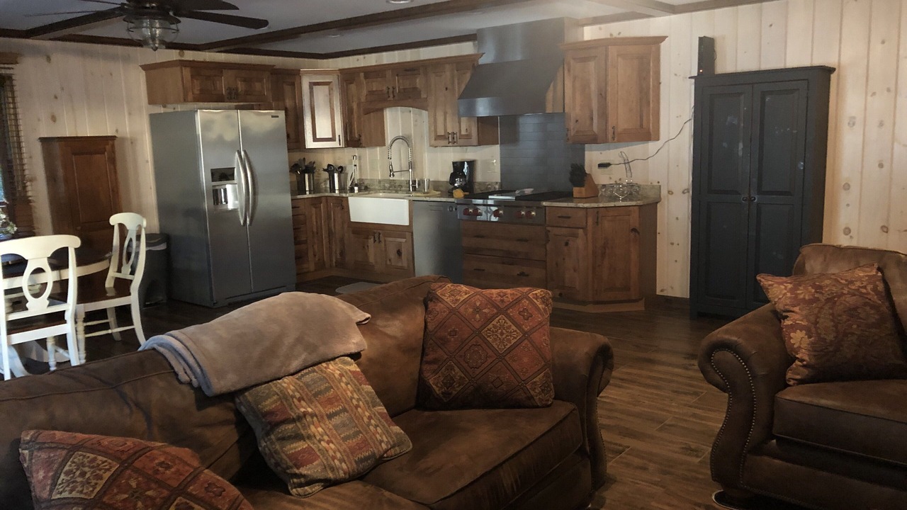 Photo of Livingroom in North Washington