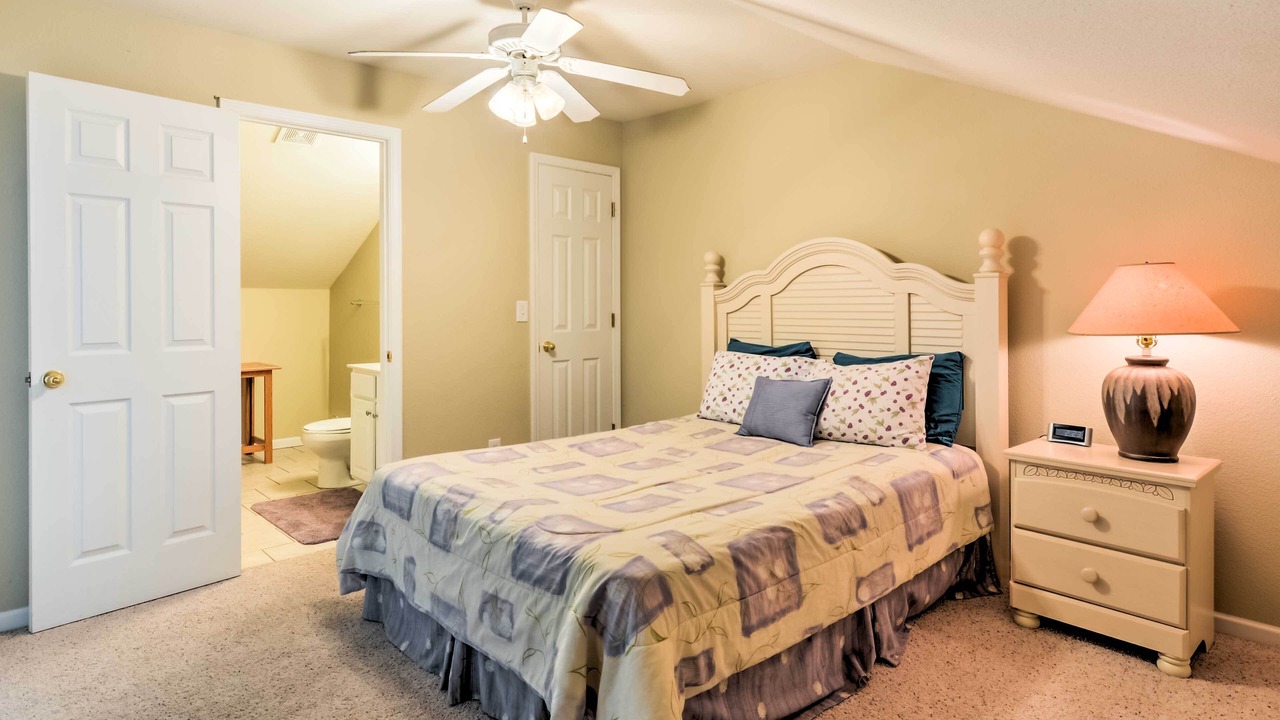 Photo of Bedroom in Camdenton