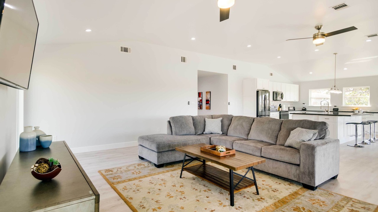 Photo of Livingroom in Barrett