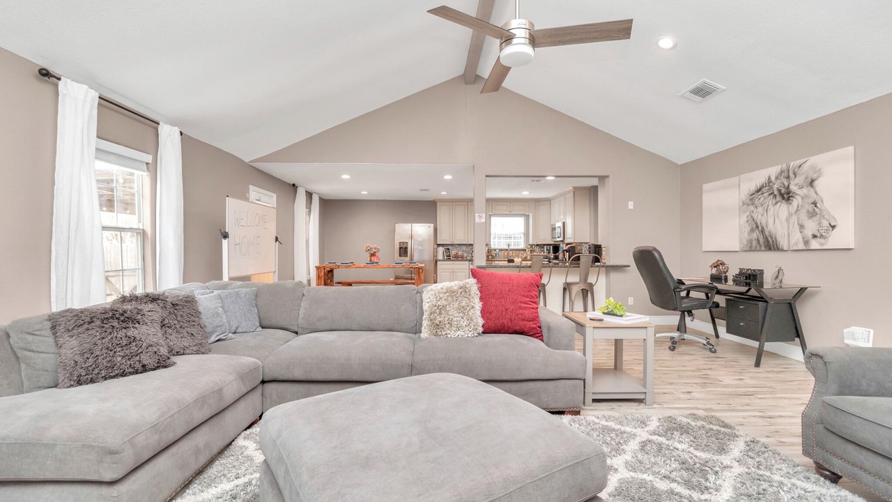Photo of Livingroom in Addicks