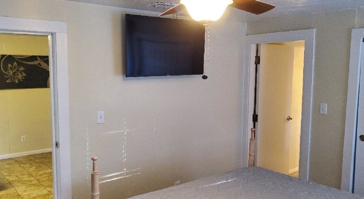 Photo of Bedroom in Riverview