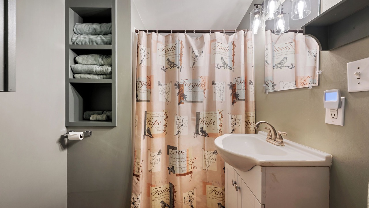 Photo of Bathroom in Kingsland
