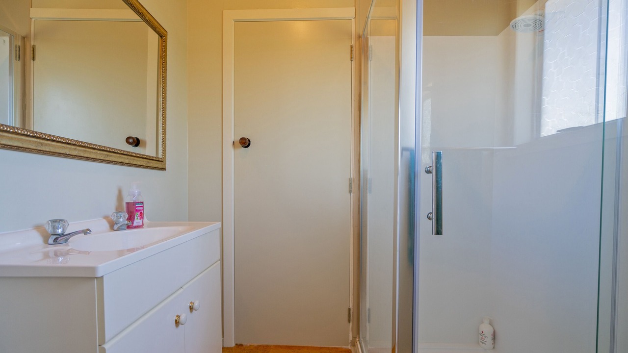 Photo of Bathroom in Cooks Beach