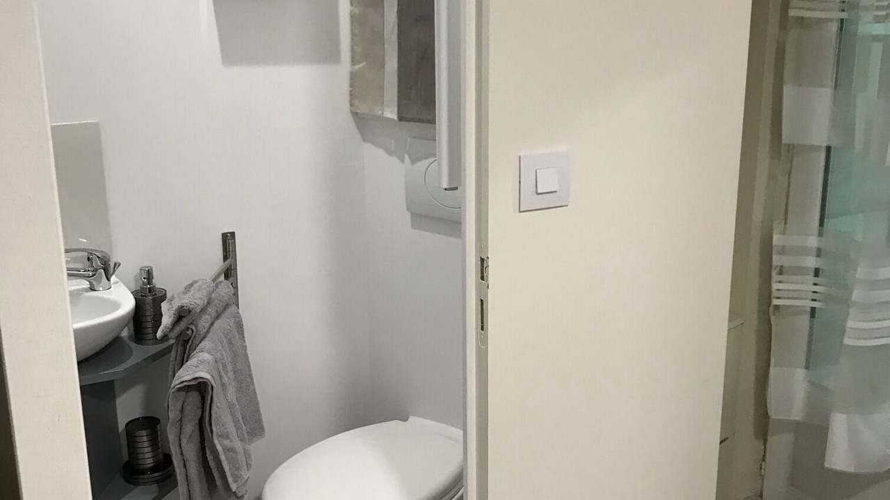 Photo of Bathroom in Saint-Cyr-en-Val