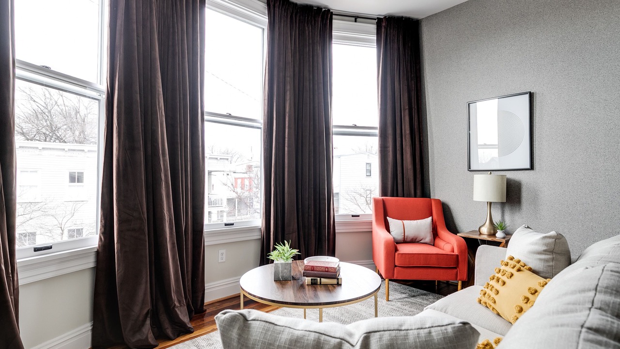 Photo of Livingroom in Church Hill