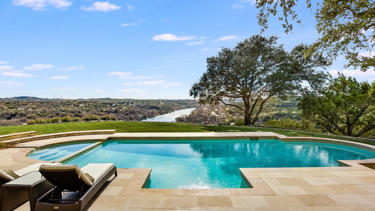 Photo of Outdoor in River Pointe