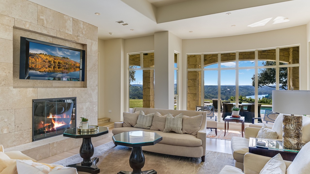 Photo of Livingroom in River Pointe
