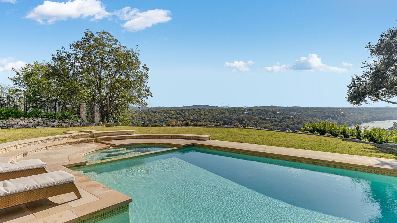 Photo of Outdoor in River Pointe