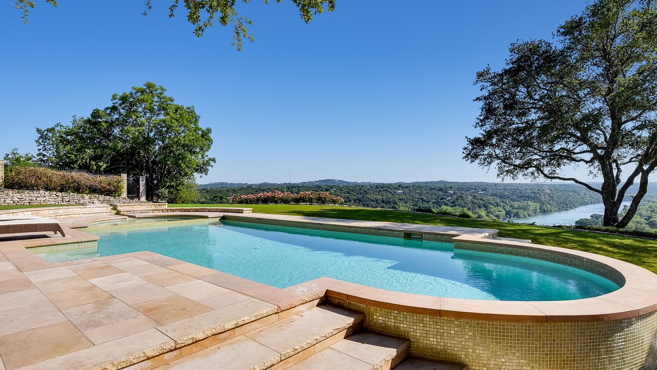 Photo of Outdoor in River Pointe